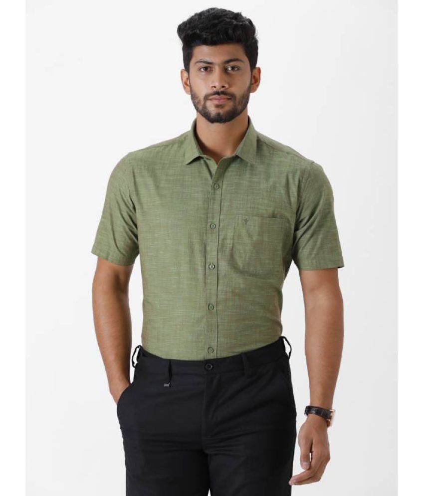     			Ramraj cotton Cotton Blend Regular Fit Self Design Half Sleeves Men's Casual Shirt - Green ( Pack of 1 )