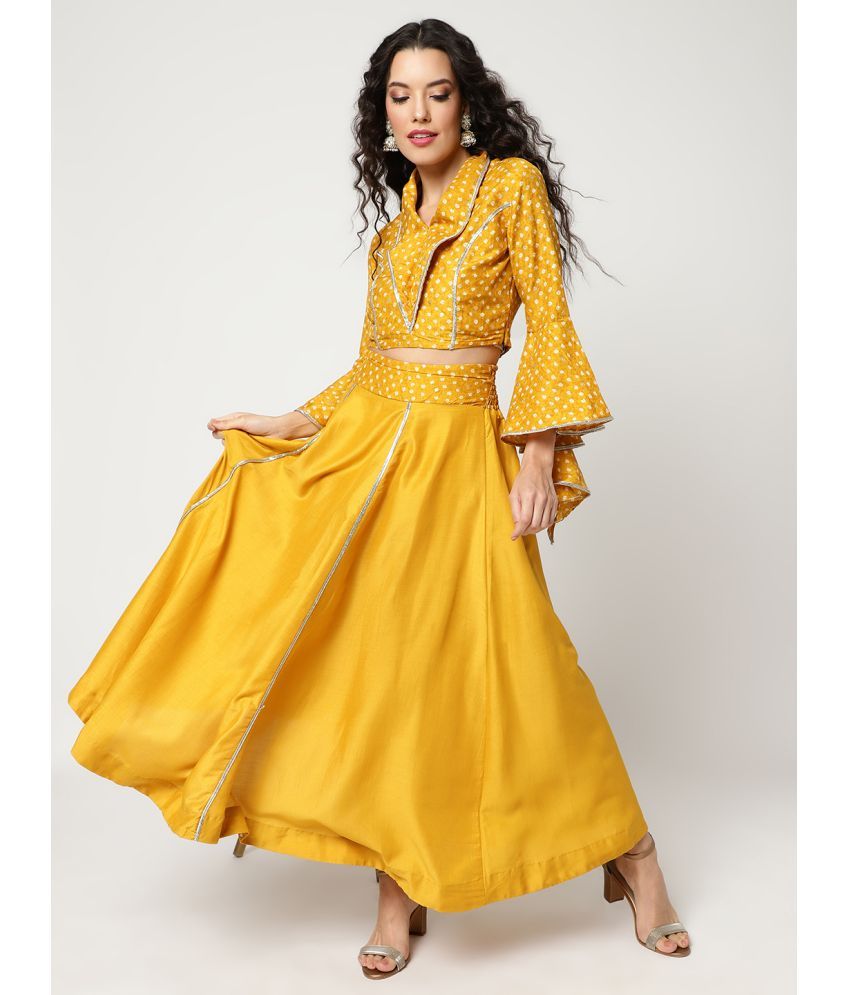     			Pannkh Women's Bandhani Foil Printed Collared Crop Top Having Laces With Bell Sleeves And Solid Matching Flared Skirt Set