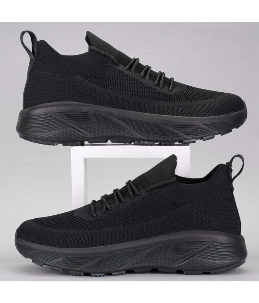     			atom Black Men's Sports Running Shoes