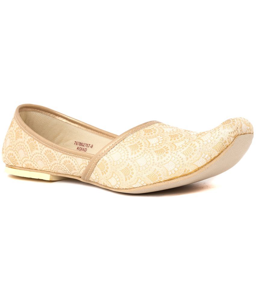     			KHADIM Beige Men's Jutti