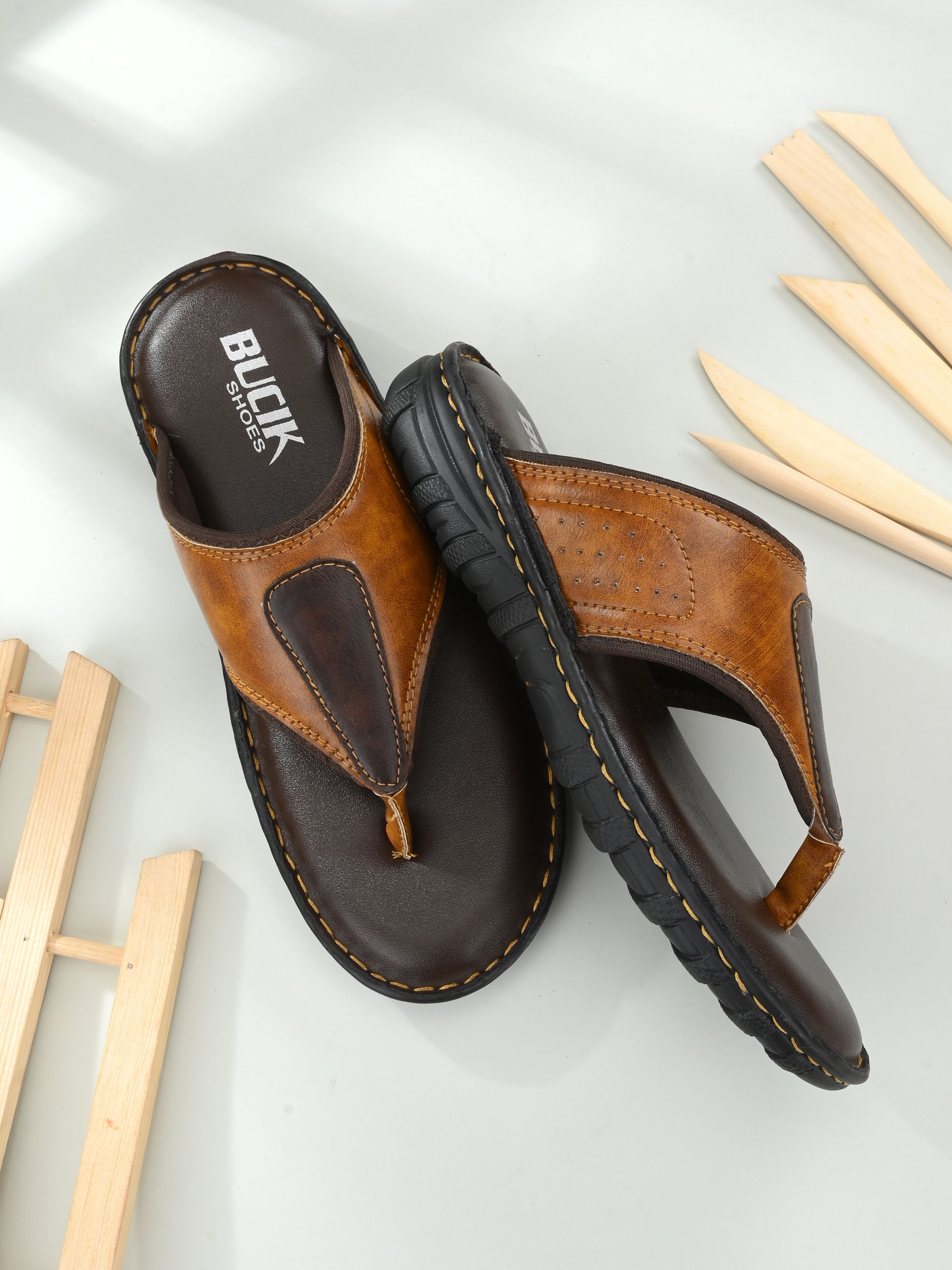     			Bucik - Tan Men's Leather Slipper