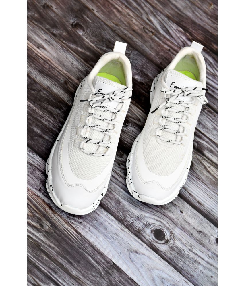     			Akiko RETRICA White Men's Lifestyle Shoes