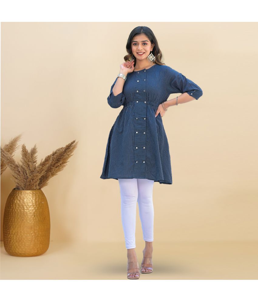     			Yash Gallery Blue Cotton Women's Tunic ( Pack of 1 )