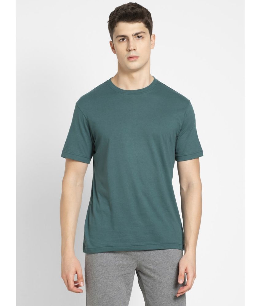     			Jockey 2714 Men's Super Combed Cotton Rich Solid Round Neck T-Shirt - Pacific Green