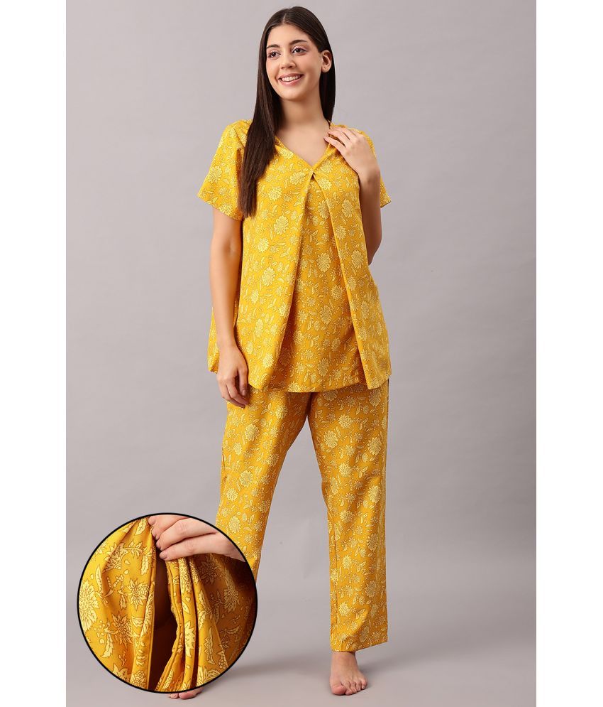     			Clovia Yellow Rayon Women's Nightwear Nightsuit Sets ( Pack of 2 )