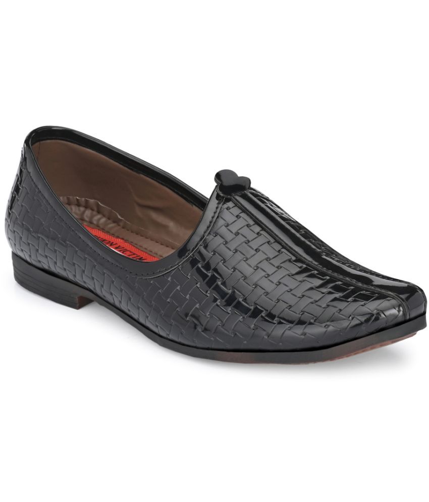     			Fashion Victim Black Men's Mojaris