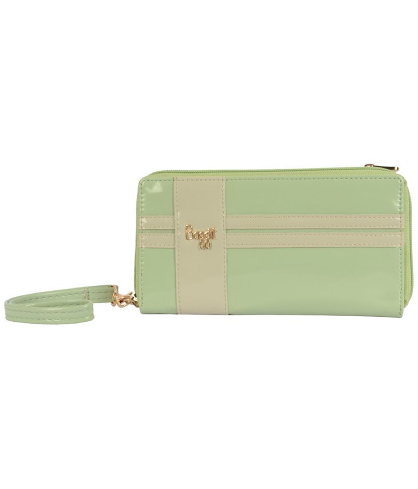     			Baggit Faux Leather Green Women's Zip Around Wallet ( Pack of 1 )