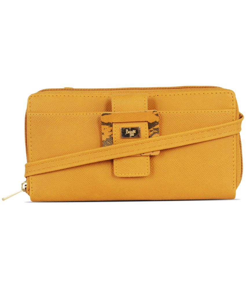     			Baggit Faux Leather Yellow Women's Zip Around Wallet ( Pack of 1 )