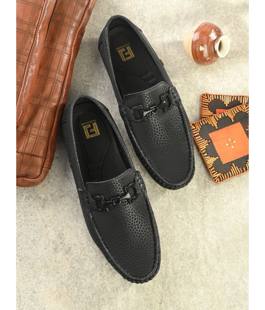     			Footloose Black Men's Slip on