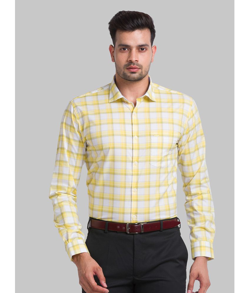     			Park Avenue Cotton Blend Slim Fit Checks Full Sleeves Men's Casual Shirt - Yellow ( Pack of 1 )