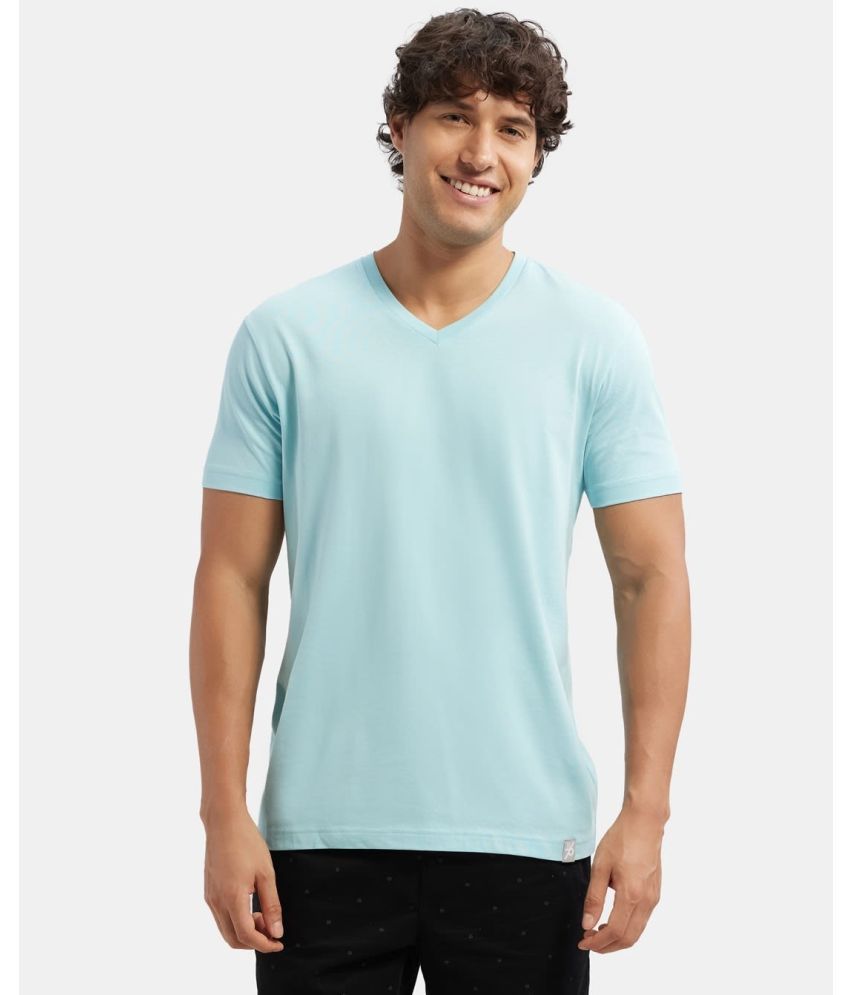     			Jockey 2726 Men's Super Combed Cotton Rich Solid V Neck Half Sleeve T-Shirt - Sea Angel