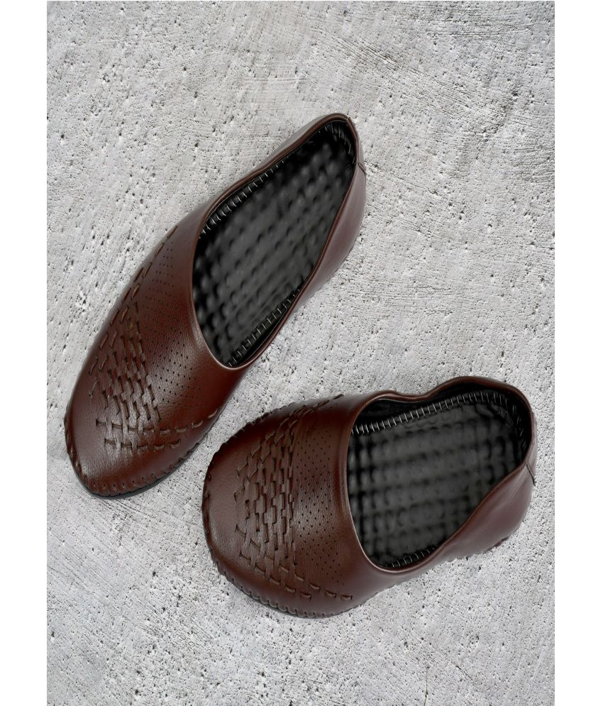     			Akiko Coffee Men's Slip on