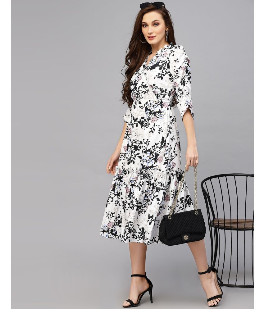     			Selvia Crepe Printed Knee Length Women's Fit & Flare Dress - White ( Pack of 1 )