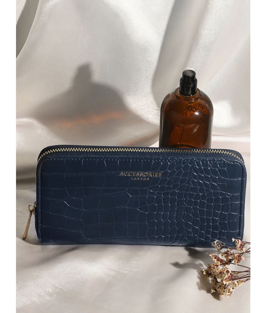     			Accessorize London Faux Leather Blue Women's Regular Wallet ( Pack of 1 )