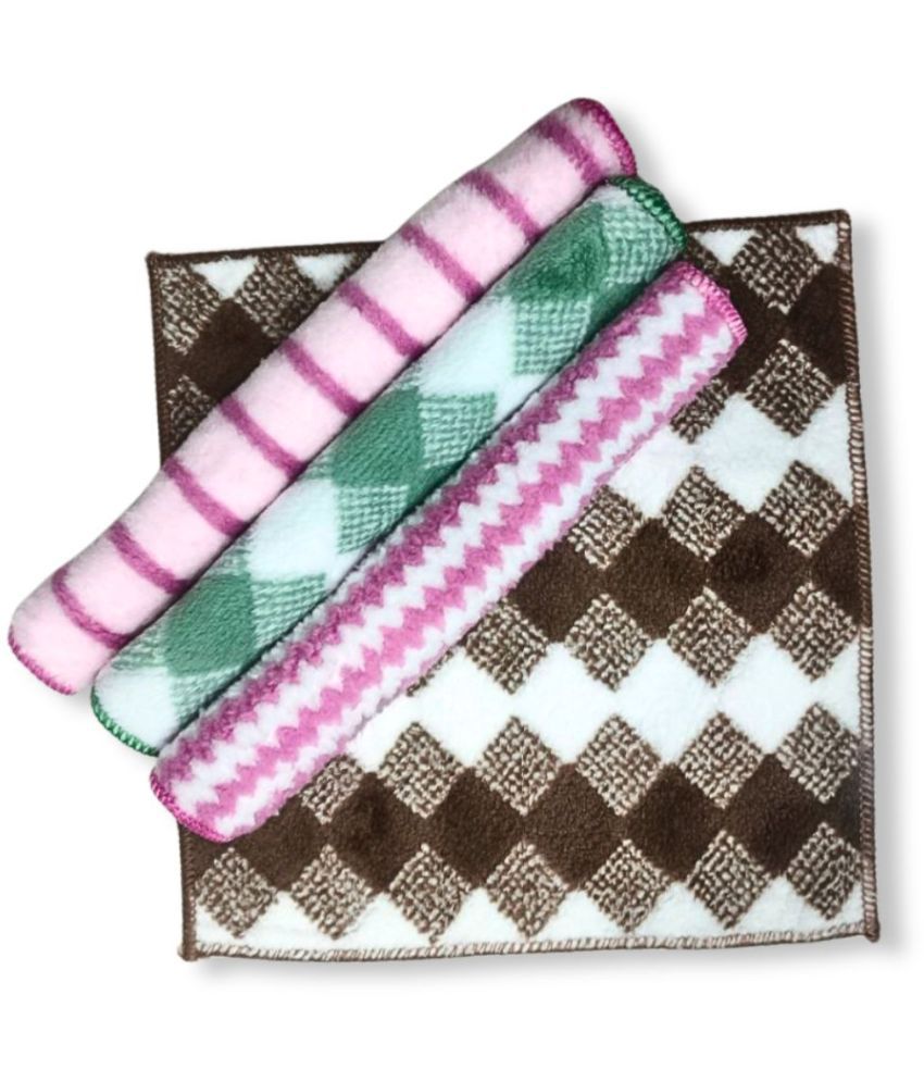     			Super Soft Colourful Microfiber Baby Small Towel Newborn Infant Handkerchief Bath Wash Cloths (Random Designs & Color) (25 x 25 CM) Pack of 4
