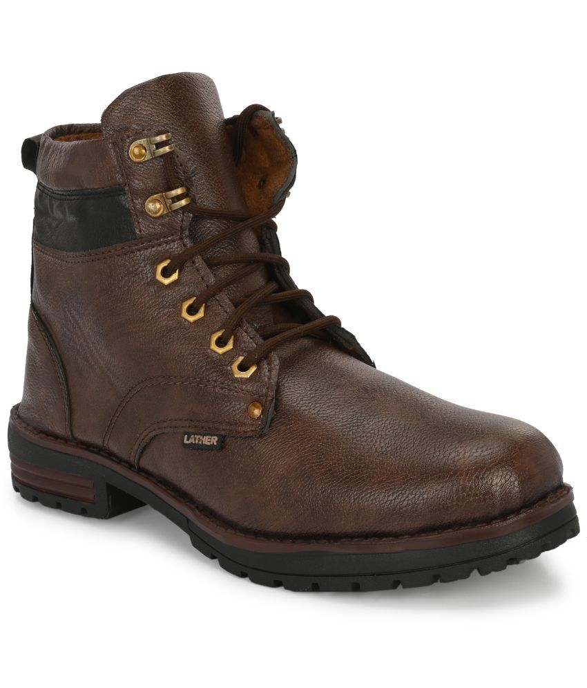     			Wixom Brown Men's Casual Boots