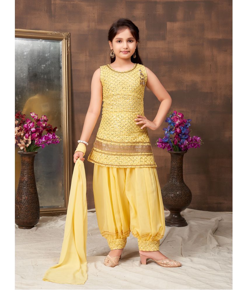     			Aarika Yellow Georgette Girls Suit Sets ( Pack of 1 )