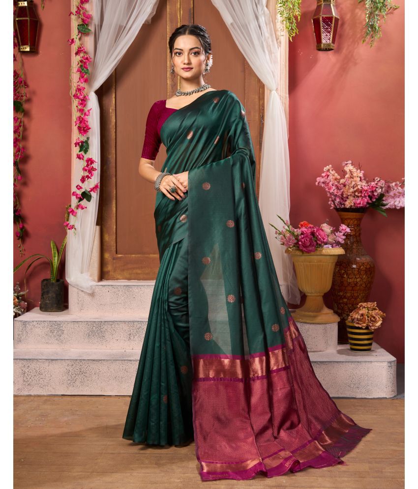     			Aadvika Banarasi Silk Woven Saree With Blouse Piece - Green ( Pack of 1 )