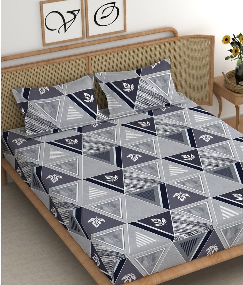     			chhavi india Microfiber Geometric 1 Double King Size Bedsheet with 2 Pillow Covers - Grey