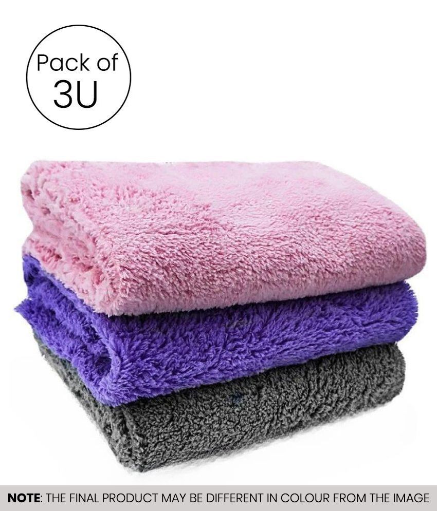     			HOMETALES Multicolor 800 GSM Microfiber Cleaning Cloth For Automobile Car accessories ( Pack of 3 ) 40x40 cms