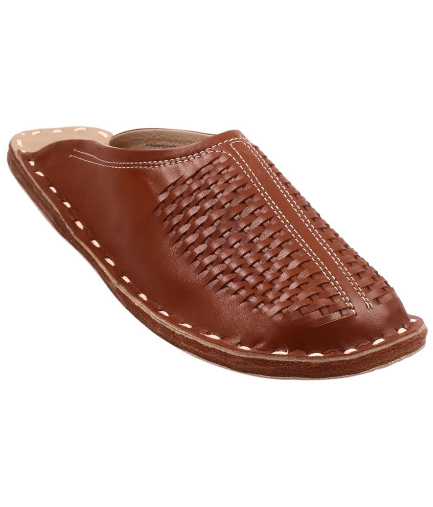     			Apratim Brown Men's Mule