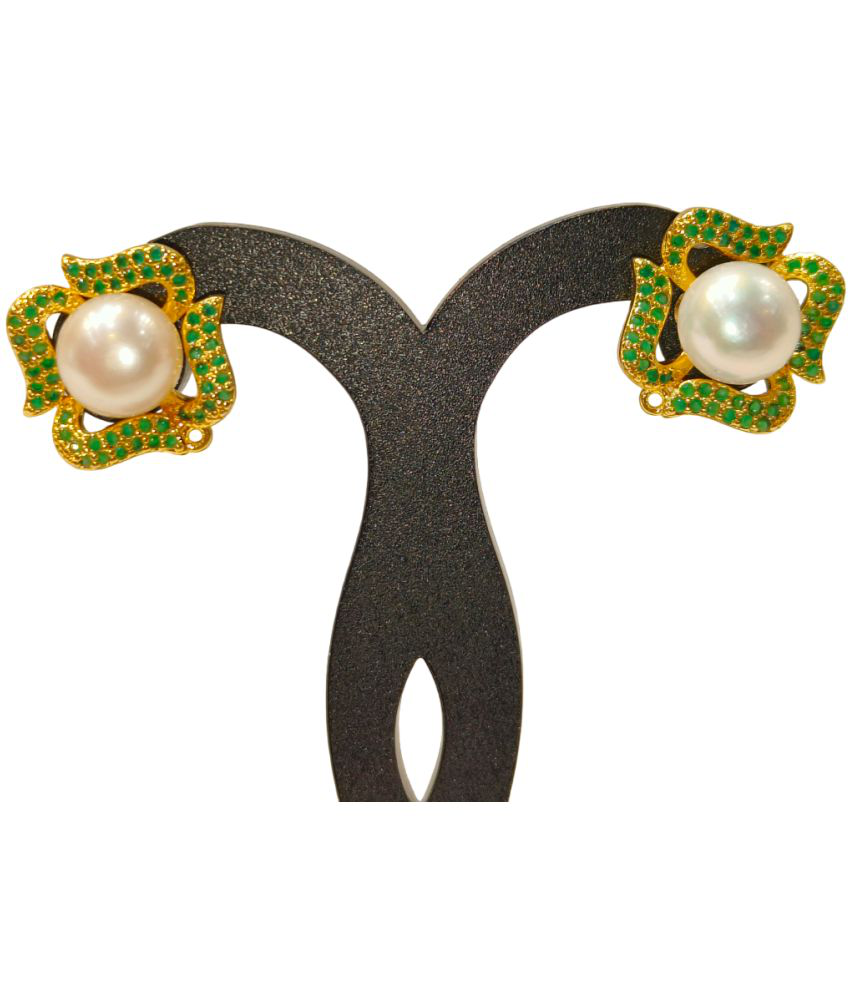     			Mannatraj Pearls & Jewellers Green Stud Earrings ( Pack of 1 )