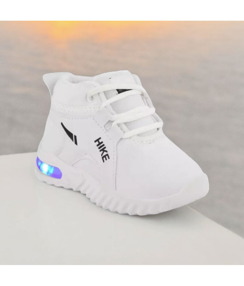     			GLOBIN - White Boy's LED Shoes ( 1 Pair )