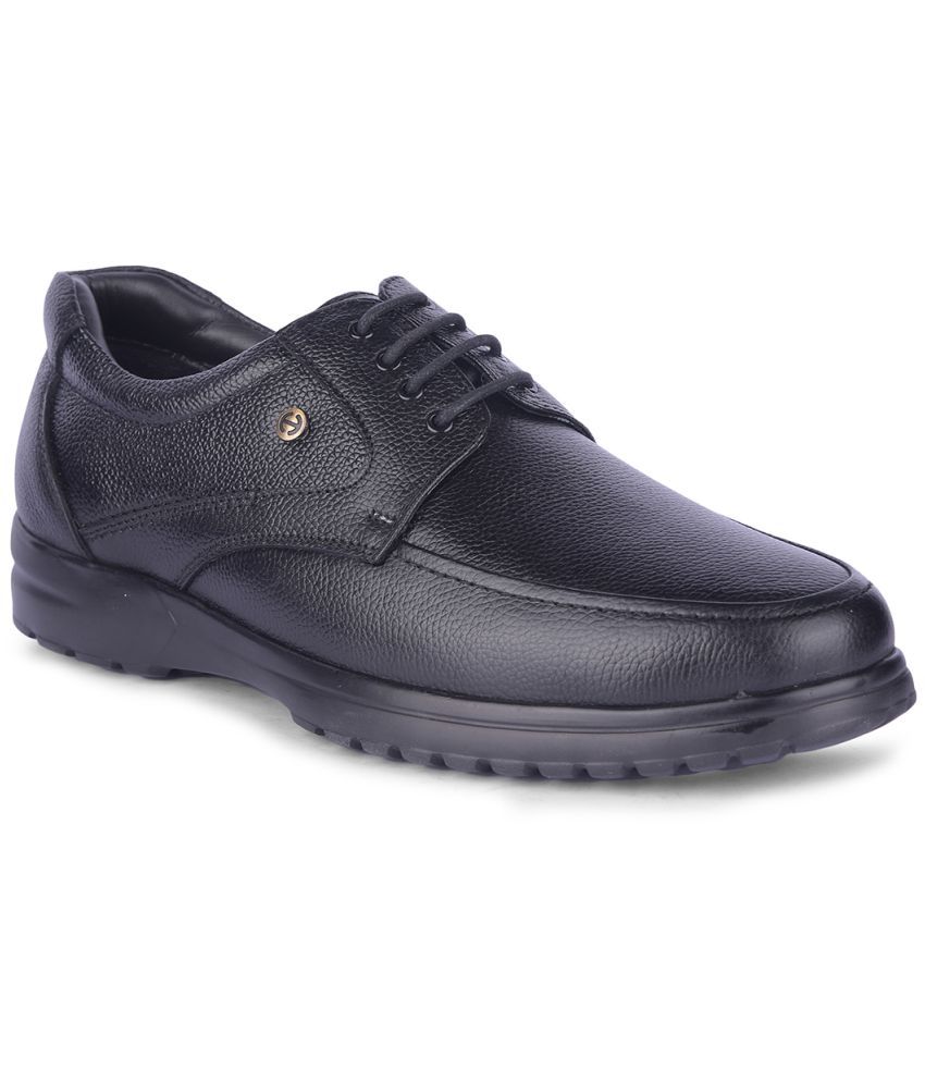     			Liberty Black Men's Derby Formal Shoes