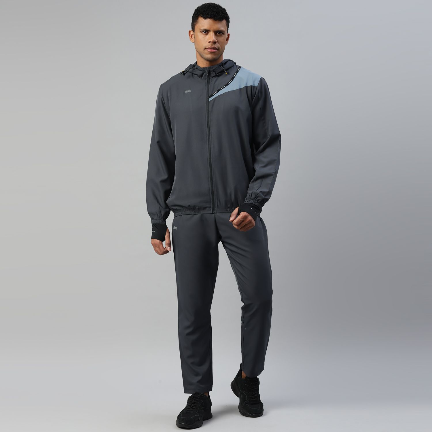     			Dida Sportswear Charcoal Polyester Regular Fit Colorblock Men's Sports Tracksuit ( Pack of 1 )