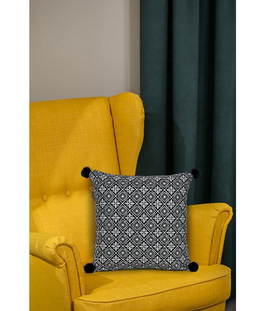     			mezposh Set of 1 Velvet Thread Work Square Cushion Cover (40X40)cm - Black