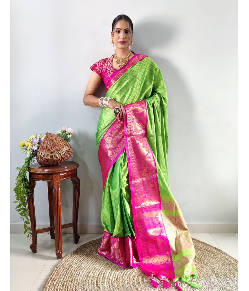     			Aika Banarasi Silk Embellished Saree With Blouse Piece - Green ( Pack of 1 )