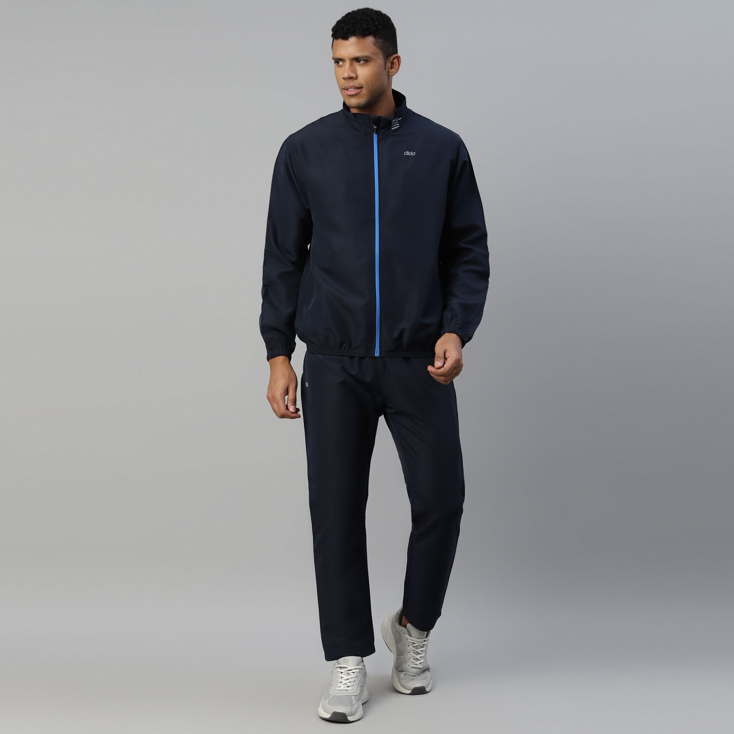     			Dida Sportswear Navy Polyester Regular Fit Solid Men's Sports Tracksuit ( Pack of 1 )