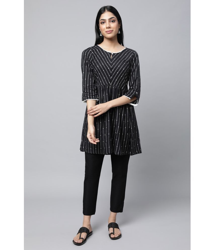     			Aurelia Viscose Dyed Straight Women's Kurti - Black ( Pack of 1 )