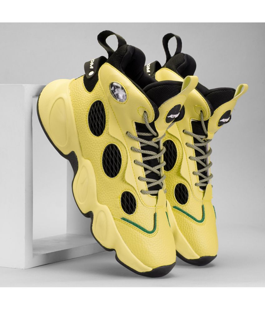     			atom Supernova Yellow Men's Sneakers