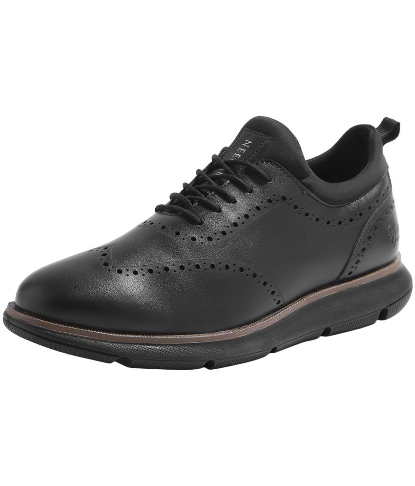     			Neeman's Black Men's Sneakers