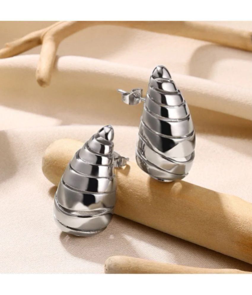     			Thrillz Silver Stud Earrings ( Pack of 2 )