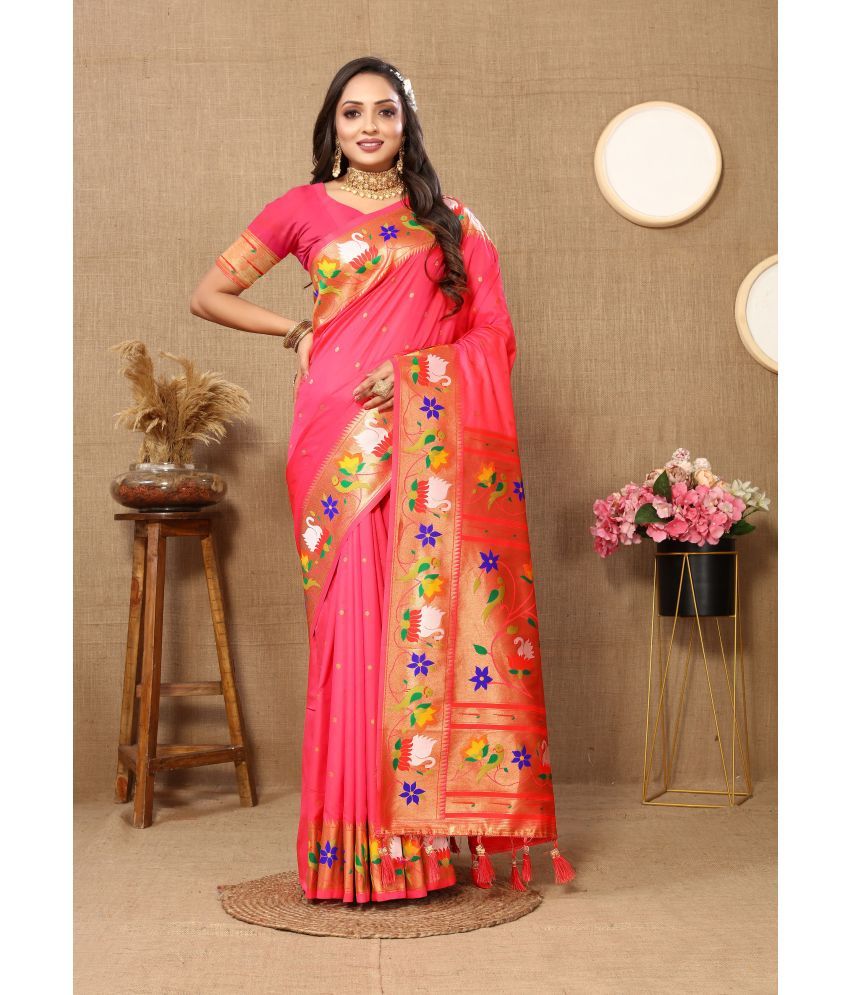     			OFLINE SELCTION Silk Blend Woven Saree With Blouse Piece - Peach ( Pack of 1 )