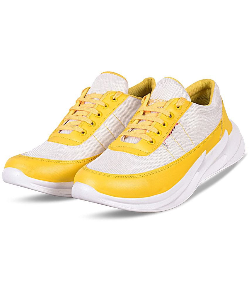     			RAYSFIELD Yellow Men's Lifestyle Shoes