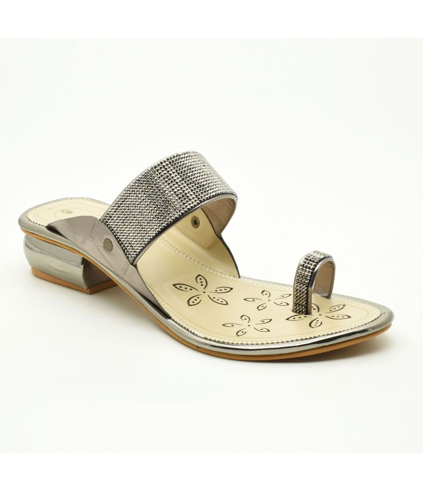     			Hardwood Silver Women's Flats