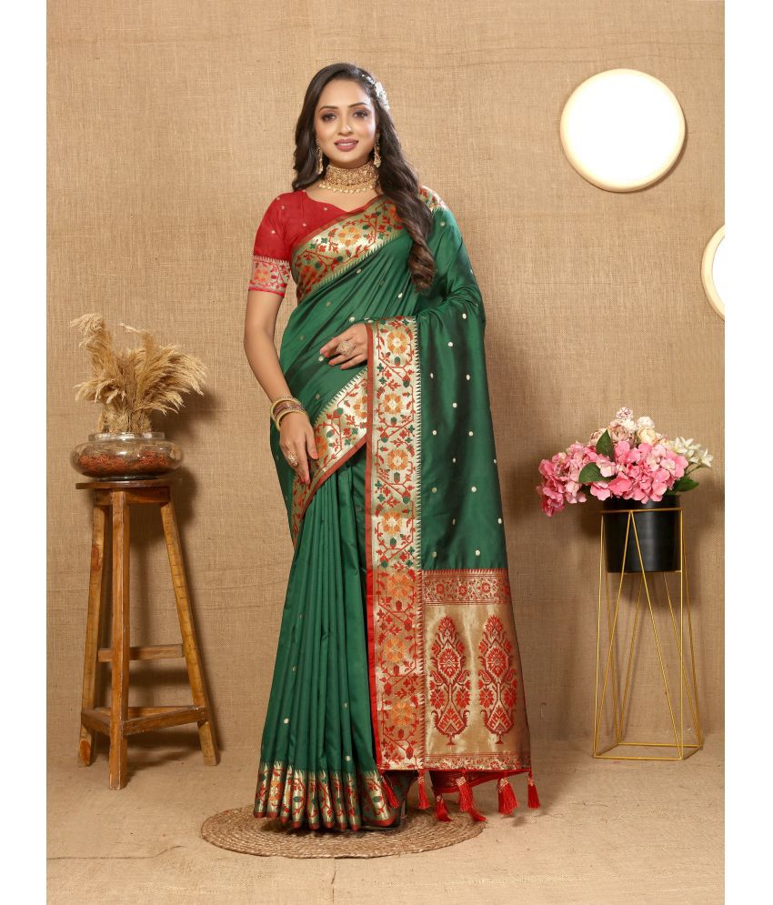     			ofline selection Silk Blend Woven Saree With Blouse Piece - Green ( Pack of 1 )