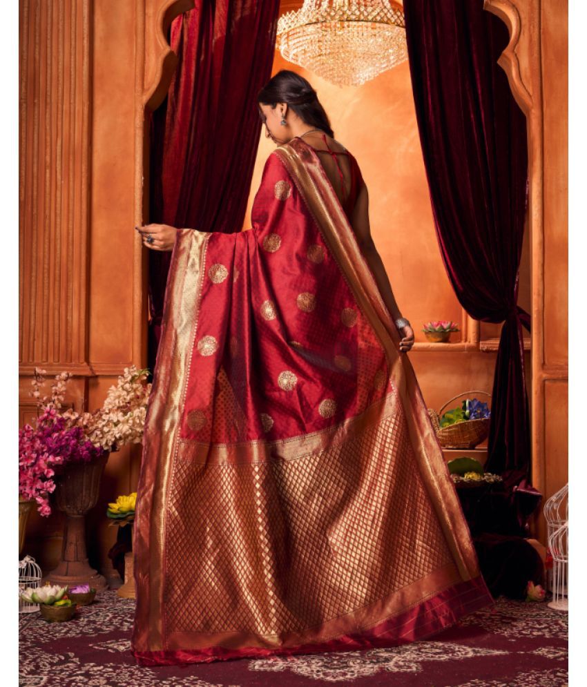     			Aadvika Banarasi Silk Printed Saree With Blouse Piece - Maroon ( Pack of 1 )
