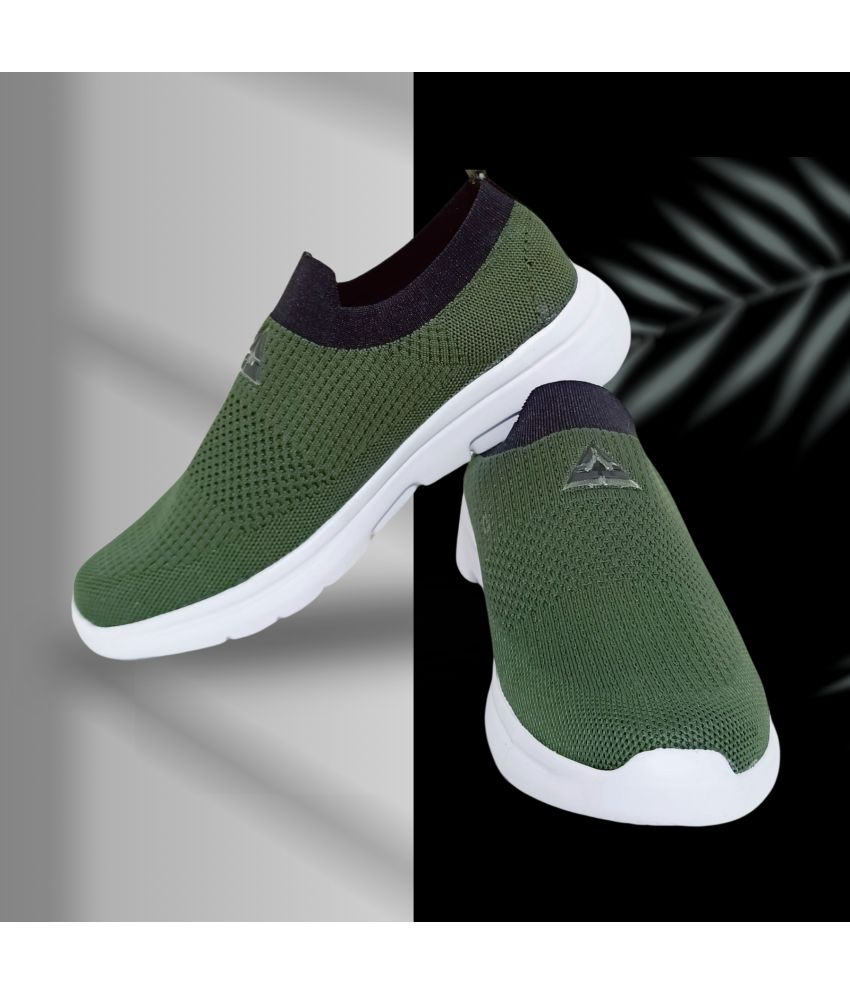     			Spacer MOJA Green Men's Slip-on Shoes