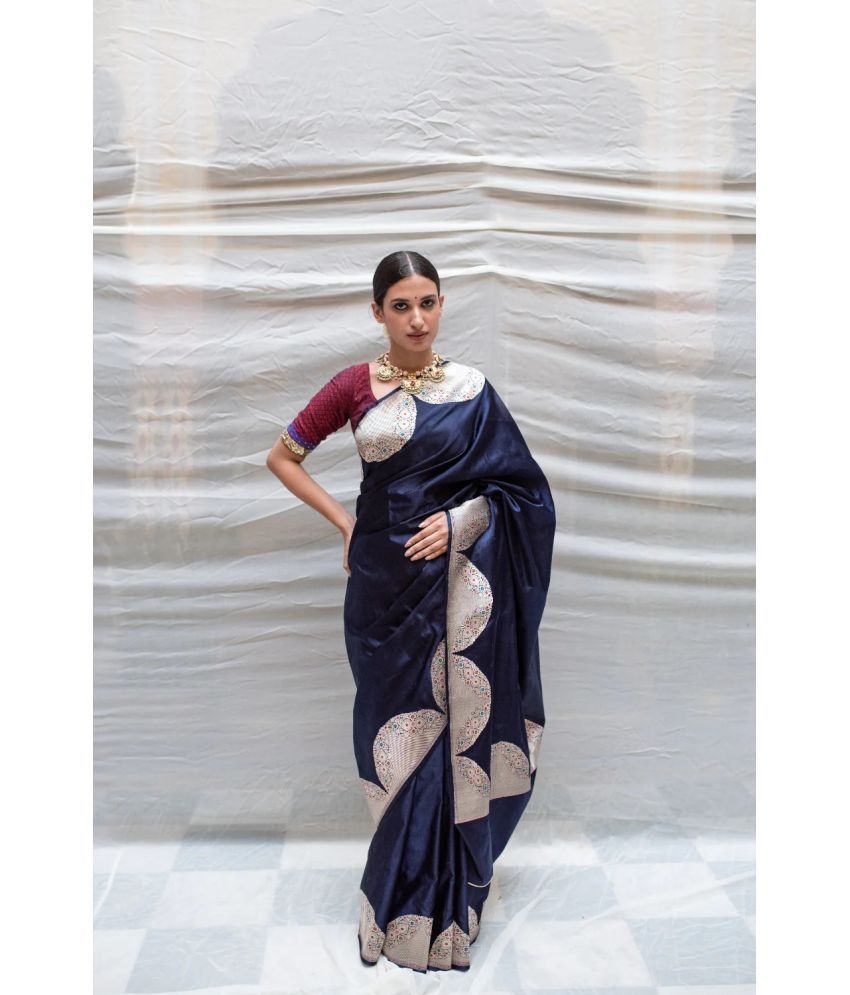     			MORLY Kanjivaram Embellished Saree With Blouse Piece - Navy Blue ( Pack of 1 )