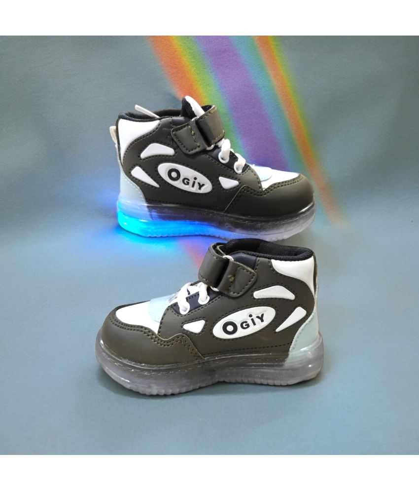     			GLOBIN - DarkGreen Boy's LED Shoes ( 1 Pair )