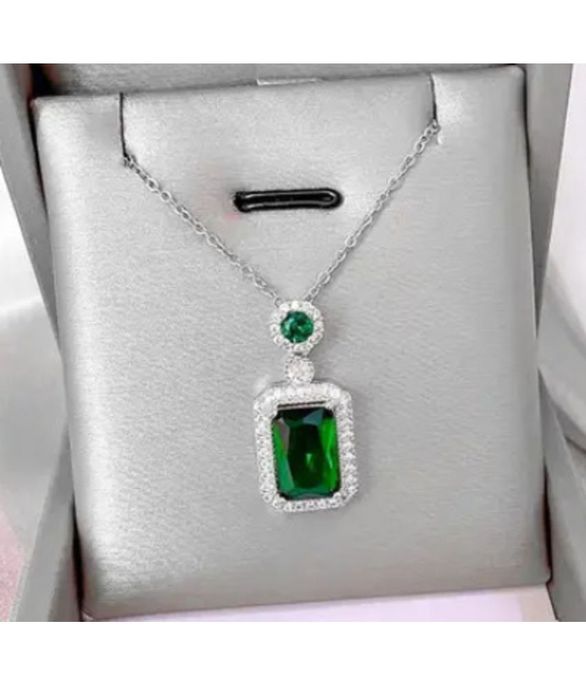     			FASHION FRILL Green Pendant ( Pack of 1 )