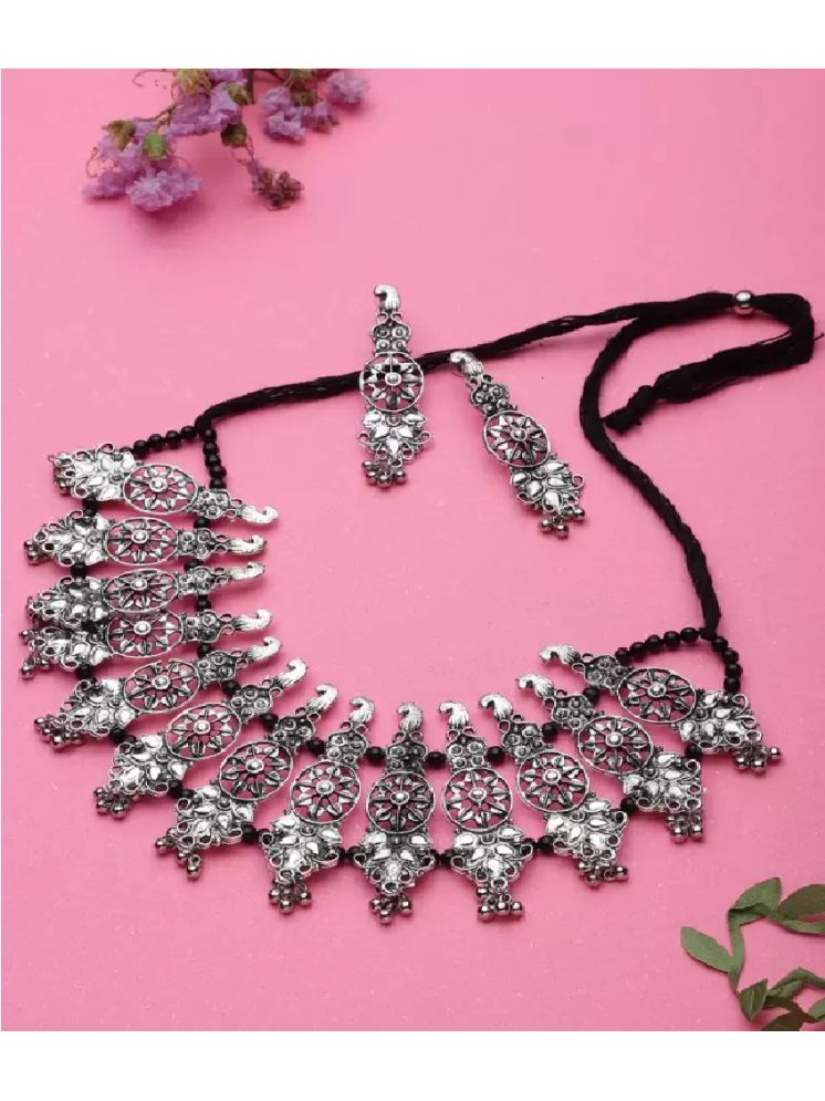     			Vasudha Silver Alloy Necklace Set ( Pack of 1 )