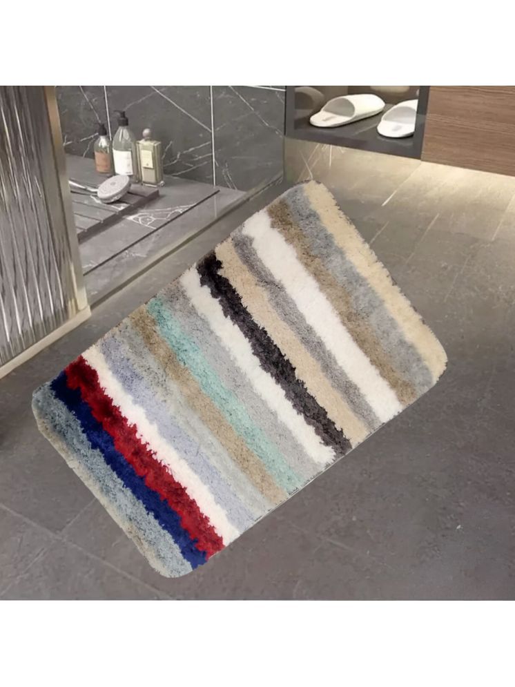     			mahek accessories Anti-skid Microfibre Bath Mat 40x60 cm ( Pack of 1 ) - Multi