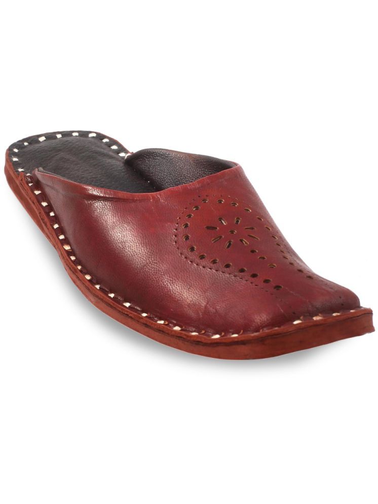     			Apratim Brown Men's Mule