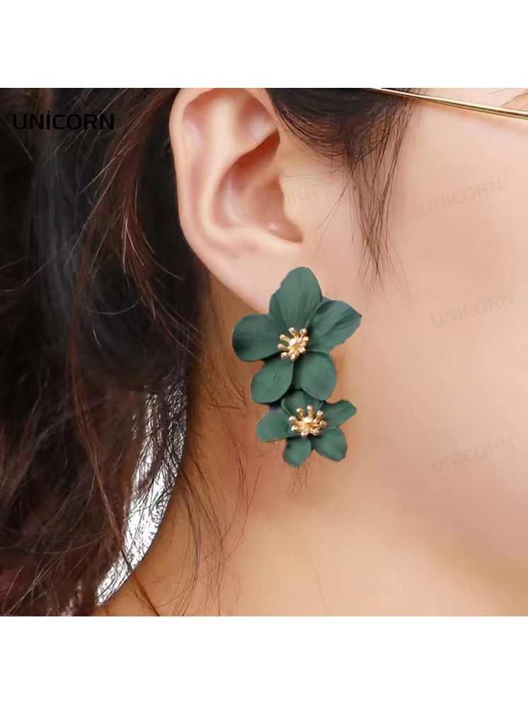     			Unicorn Green Drop Earrings ( Pack of 1 )