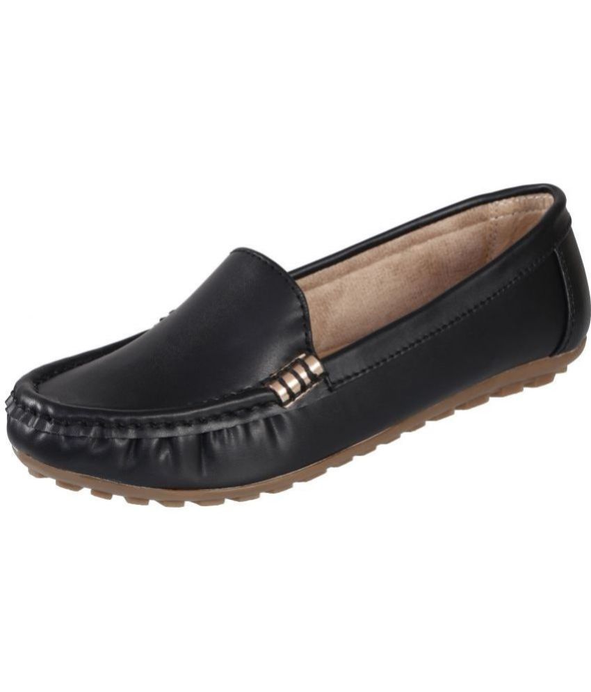     			Catbird Black Women's Loafers